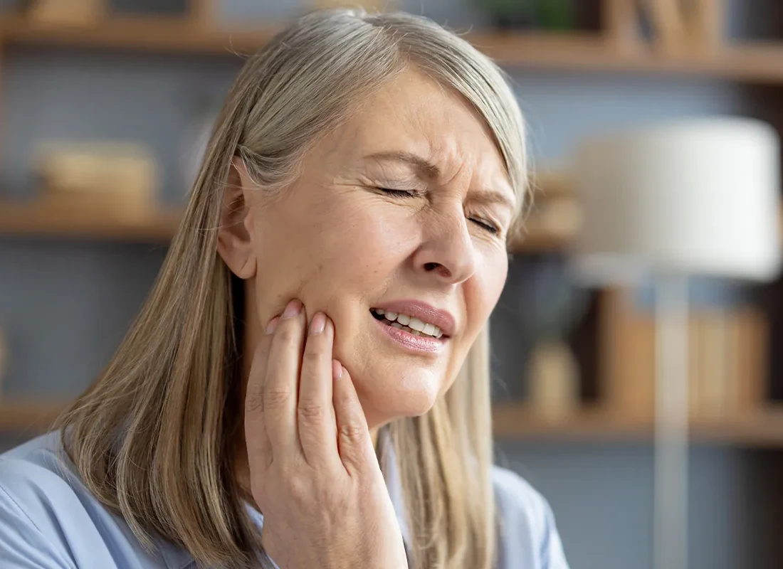 Patient with tooth pain in Fullerton